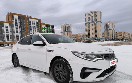 KIA Optima IV, 2020 год, 1 920 000 рублей, 2 фотография