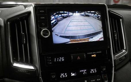 Toyota Land Cruiser 200, 2015 год, 4 998 000 рублей, 19 фотография