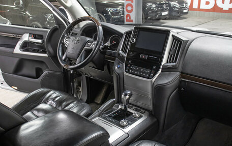 Toyota Land Cruiser 200, 2015 год, 4 998 000 рублей, 11 фотография