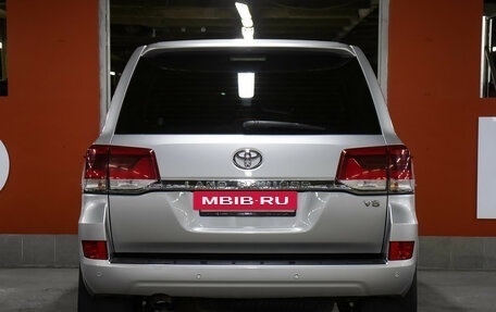 Toyota Land Cruiser 200, 2015 год, 4 998 000 рублей, 6 фотография