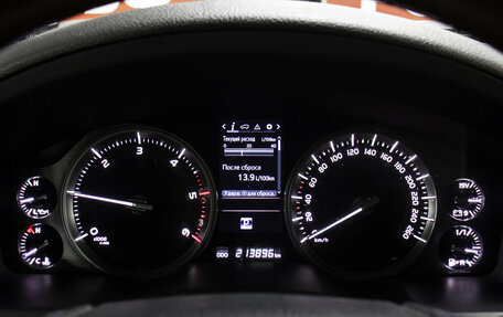 Toyota Land Cruiser 200, 2015 год, 4 998 000 рублей, 13 фотография