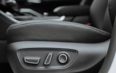 Toyota Highlander, 2025 год, 6 490 000 рублей, 13 фотография