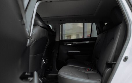 Toyota Highlander, 2025 год, 6 490 000 рублей, 21 фотография