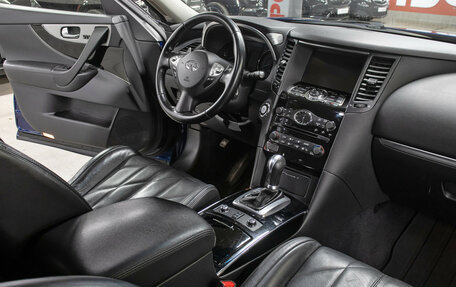 Infiniti QX70, 2013 год, 1 998 000 рублей, 11 фотография