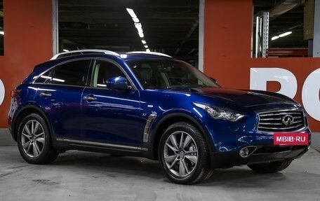 Infiniti QX70, 2013 год, 1 998 000 рублей, 3 фотография