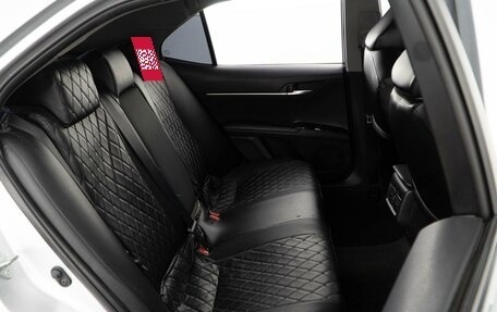 Toyota Camry, 2020 год, 1 948 097 рублей, 7 фотография