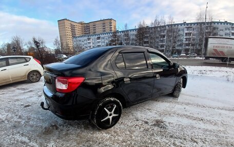Renault Logan II, 2018 год, 800 000 рублей, 5 фотография