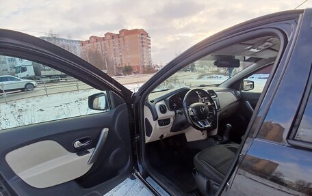 Renault Logan II, 2018 год, 800 000 рублей, 11 фотография