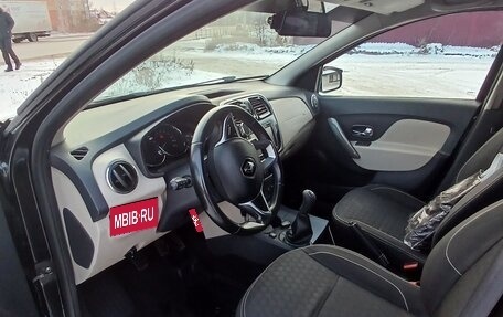 Renault Logan II, 2018 год, 800 000 рублей, 12 фотография