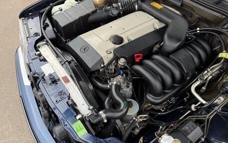 Mercedes-Benz E-Класс, 1995 год, 17 фотография