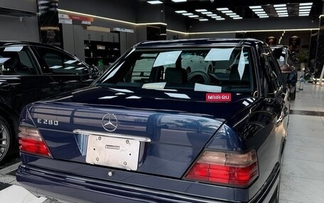 Mercedes-Benz E-Класс, 1995 год, 15 фотография