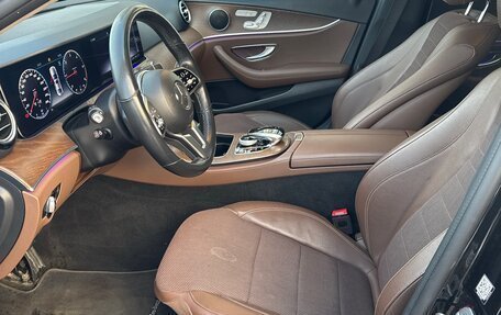 Mercedes-Benz E-Класс, 2019 год, 3 150 000 рублей, 6 фотография