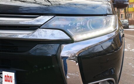 Mitsubishi Outlander III рестайлинг 3, 2018 год, 2 450 000 рублей, 27 фотография