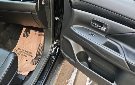 Mitsubishi Outlander III рестайлинг 3, 2018 год, 2 450 000 рублей, 30 фотография