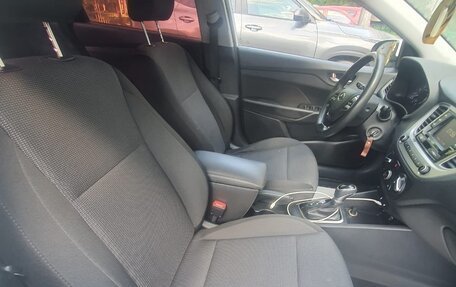 Hyundai Solaris II рестайлинг, 2019 год, 800 000 рублей, 9 фотография