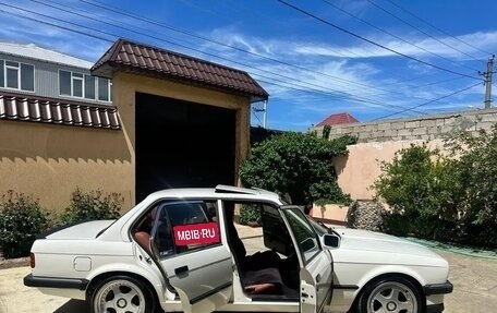 BMW 3 серия, 1985 год, 720 000 рублей, 12 фотография