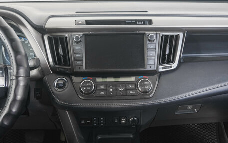 Toyota RAV4, 2019 год, 2 999 000 рублей, 20 фотография