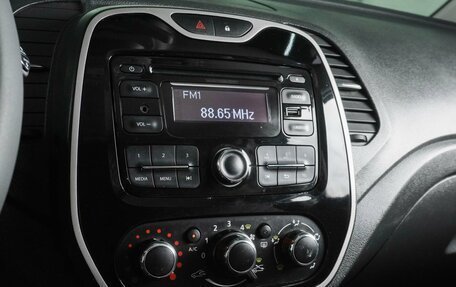 Renault Kaptur I рестайлинг, 2016 год, 1 339 000 рублей, 17 фотография