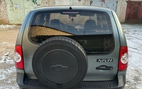 Chevrolet Niva I рестайлинг, 2012 год, 490 000 рублей, 2 фотография