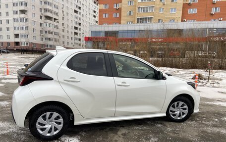Toyota Yaris, 2020 год, 1 320 000 рублей, 7 фотография