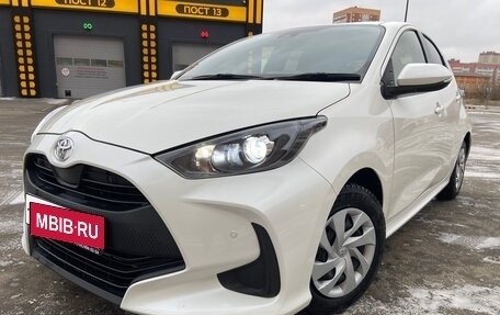 Toyota Yaris, 2020 год, 1 320 000 рублей, 3 фотография