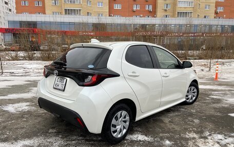 Toyota Yaris, 2020 год, 1 320 000 рублей, 11 фотография