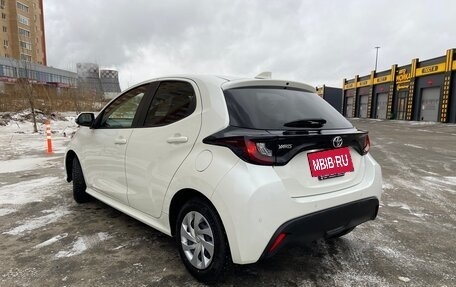 Toyota Yaris, 2020 год, 1 320 000 рублей, 10 фотография