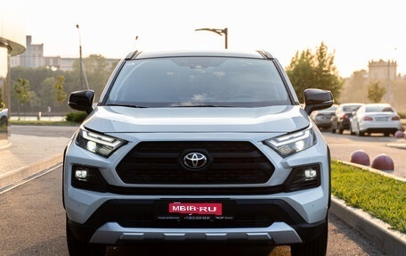 Toyota RAV4, 2025 год, 4 790 000 рублей, 15 фотография