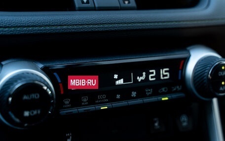 Toyota RAV4, 2025 год, 4 790 000 рублей, 28 фотография