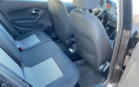 Volkswagen Polo VI (EU Market), 2013 год, 700 000 рублей, 11 фотография