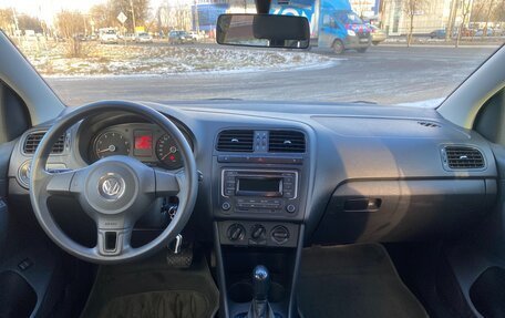 Volkswagen Polo VI (EU Market), 2013 год, 700 000 рублей, 12 фотография