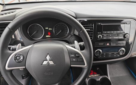 Mitsubishi Outlander III рестайлинг 3, 2013 год, 1 327 000 рублей, 9 фотография