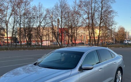 Volkswagen Passat B8 рестайлинг, 2020 год, 2 390 000 рублей, 2 фотография