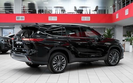 Toyota Highlander, 2025 год, 5 850 000 рублей, 2 фотография