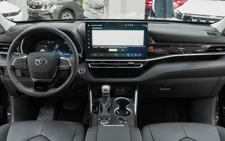 Toyota Highlander, 2025 год, 5 850 000 рублей, 16 фотография