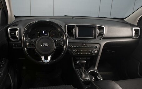 KIA Sportage IV рестайлинг, 2017 год, 1 960 000 рублей, 5 фотография