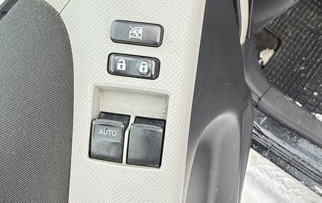 Toyota Yaris III рестайлинг, 2009 год, 440 000 рублей, 13 фотография