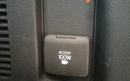 Toyota Land Cruiser Prado 150 рестайлинг 2, 2010 год, 3 100 000 рублей, 13 фотография