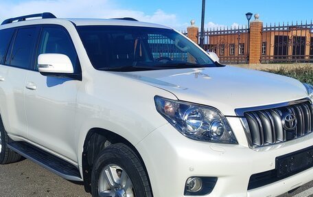 Toyota Land Cruiser Prado 150 рестайлинг 2, 2010 год, 3 100 000 рублей, 34 фотография