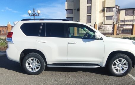 Toyota Land Cruiser Prado 150 рестайлинг 2, 2010 год, 3 100 000 рублей, 37 фотография