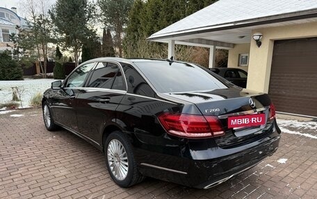 Mercedes-Benz E-Класс, 2015 год, 2 600 000 рублей, 3 фотография