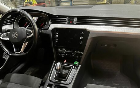 Volkswagen Passat B8 рестайлинг, 2021 год, 2 320 000 рублей, 6 фотография