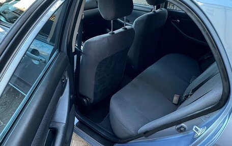 Toyota Corolla, 2003 год, 700 000 рублей, 9 фотография