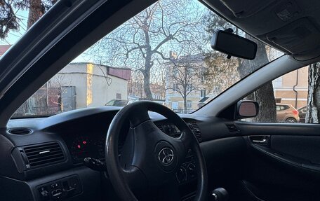 Toyota Corolla, 2003 год, 700 000 рублей, 10 фотография