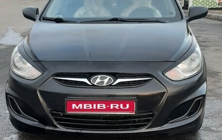 Hyundai Solaris II рестайлинг, 2011 год, 590 000 рублей, 1 фотография