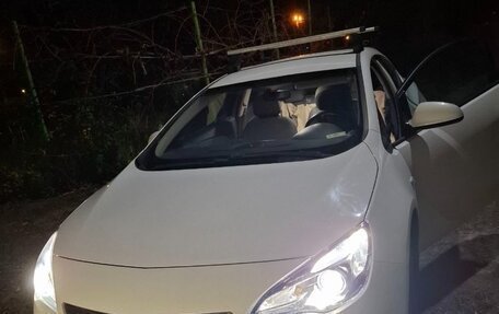 Opel Astra J, 2014 год, 980 000 рублей, 4 фотография