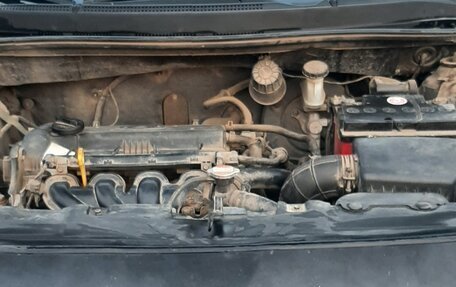 Hyundai Solaris II рестайлинг, 2011 год, 590 000 рублей, 3 фотография