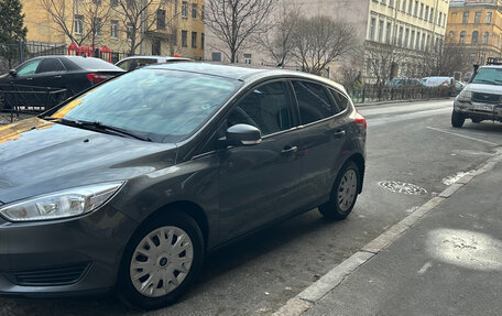 Ford Focus III, 2017 год, 900 000 рублей, 2 фотография