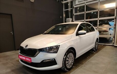 Skoda Rapid II, 2021 год, 1 569 000 рублей, 1 фотография
