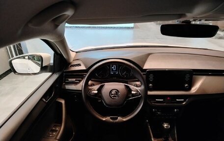 Skoda Rapid II, 2021 год, 1 569 000 рублей, 12 фотография